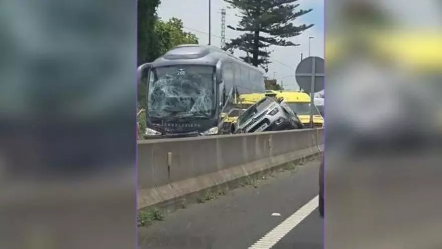 Uno de los accidentes ocurridos este miércoles en la TF-5