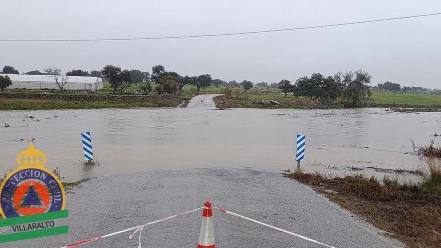 Ocho carreteras provinciales permanecen cortadas en Córdoba por las inclemencias meteorológicas