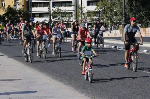 Búscate en nuestra galería del 'Día de la Bicicleta'