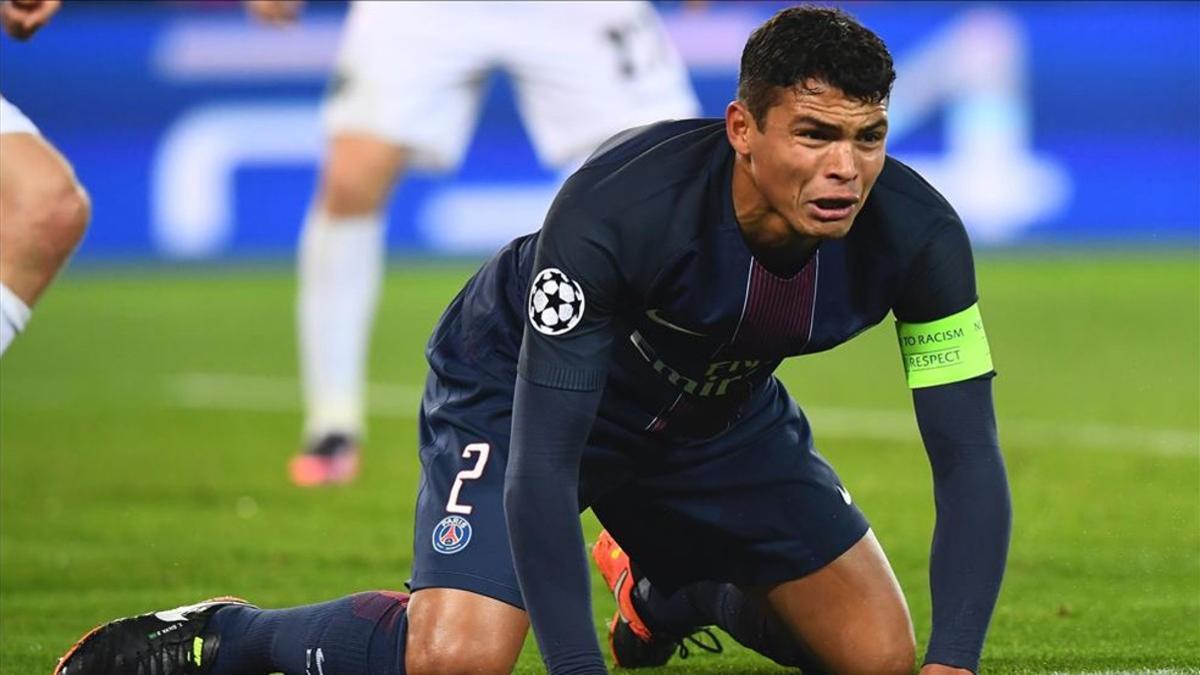 Thiago Silva remató dos balones a la madera del Ludogorets