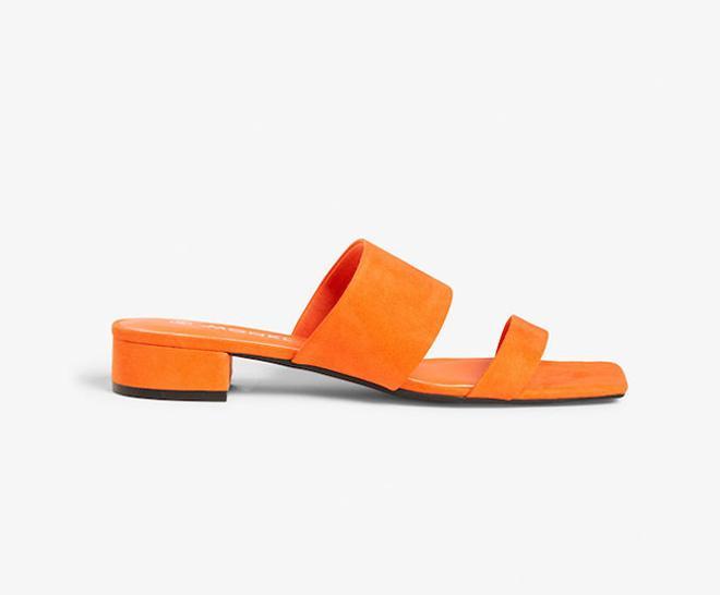 Mule naranja, de Monki