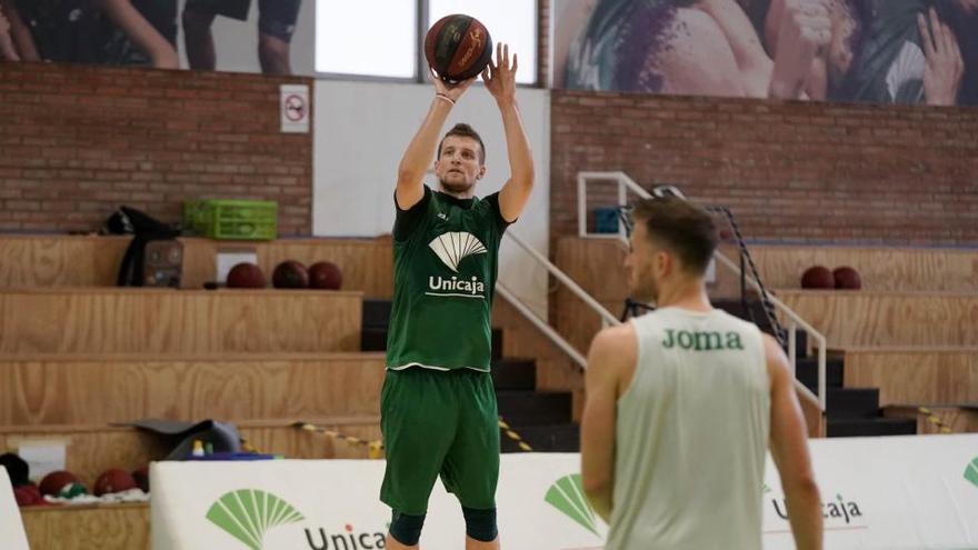 Adam Waczynski renueva con Unicaja