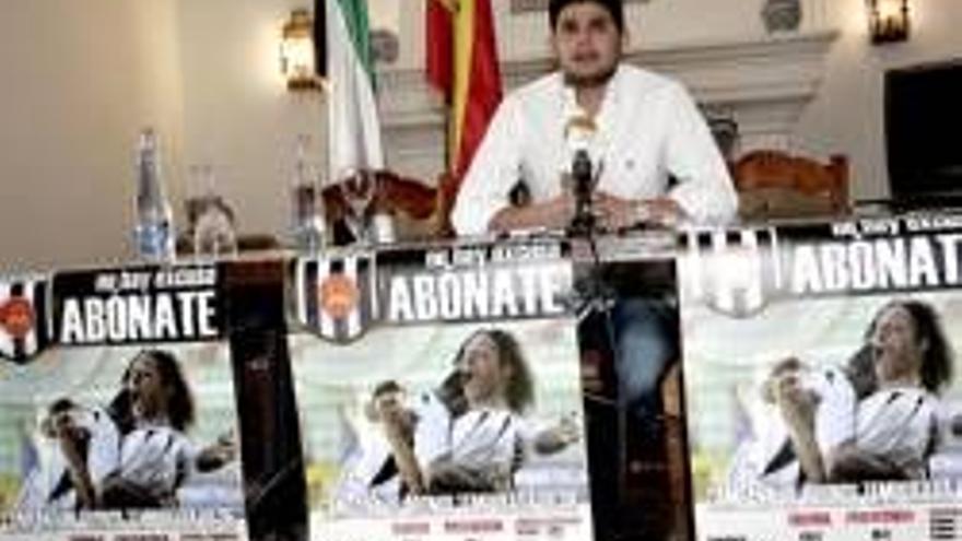 El Mérida lanza una campaña de precios populares para los abonos