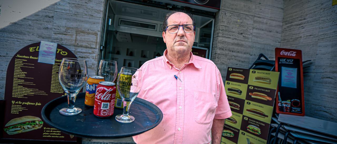 Fernando Coto, propietario de su nuevo restaurante El Coto en Sant Feliu de Llobregat.