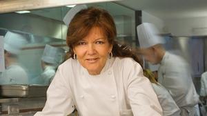 Mey Hofmann ens proposa un deliciós bacallà amb cigrons i espinacs