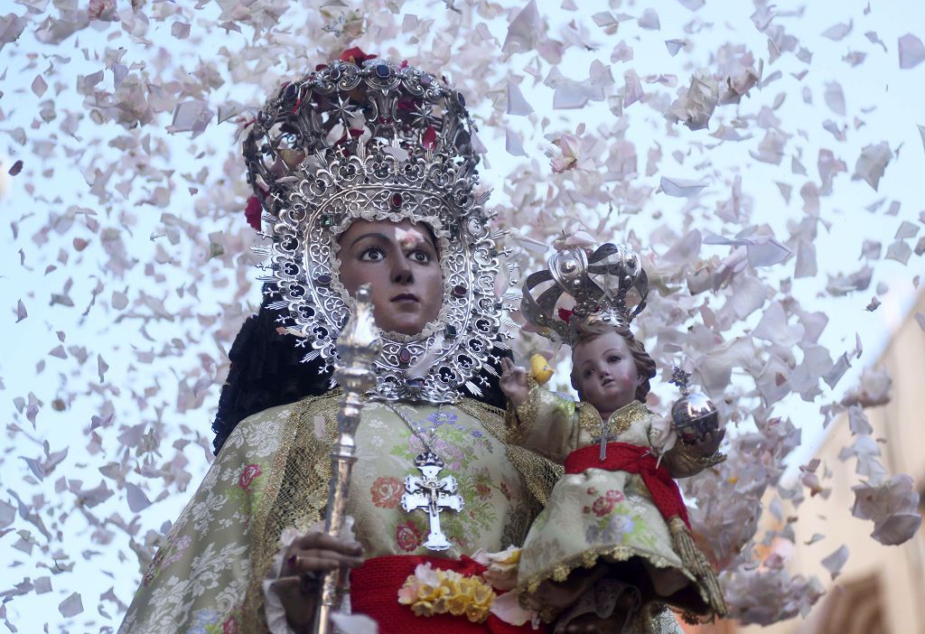 Así ha sido el regreso de la Virgen de la Fuensanta a su monasterio en Algezares