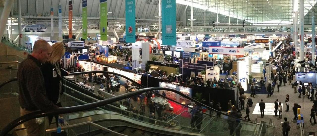 Vista general de la feria Seafood Expo North America, en Boston.