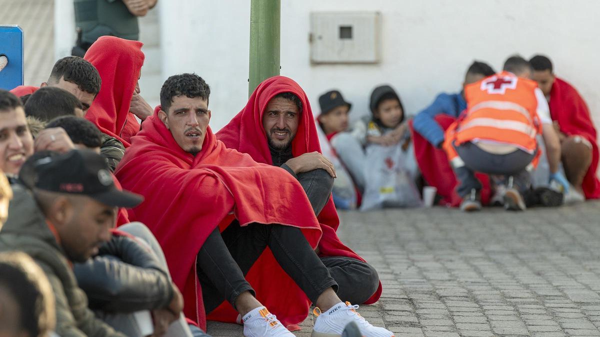 Una patera con 31 migrantes llega por sus propios medios a Lanzarote