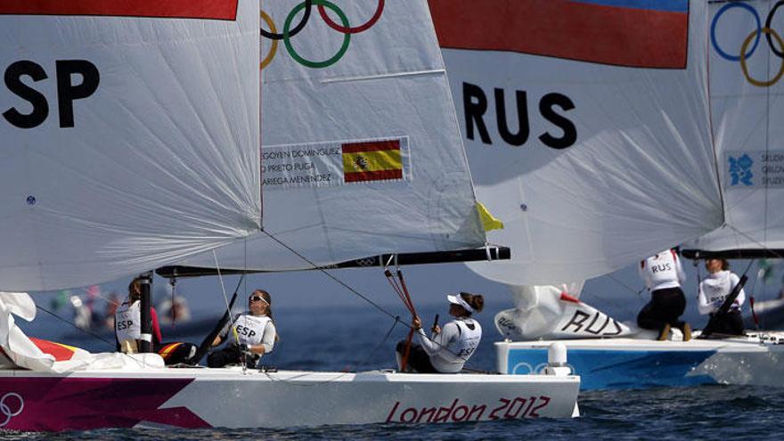 El equipo español de Elliot, a la final con la mente en el oro