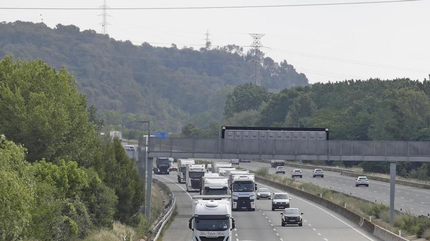 El Govern retallarà la subvenció al combustible per a transportistes el 2024