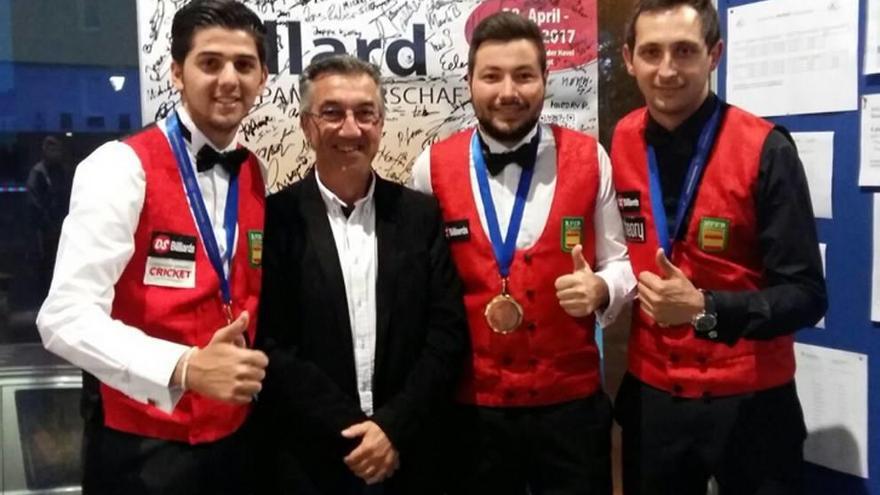 El calasparreño Mercader, bronce en el Europeo sub-21 de billar