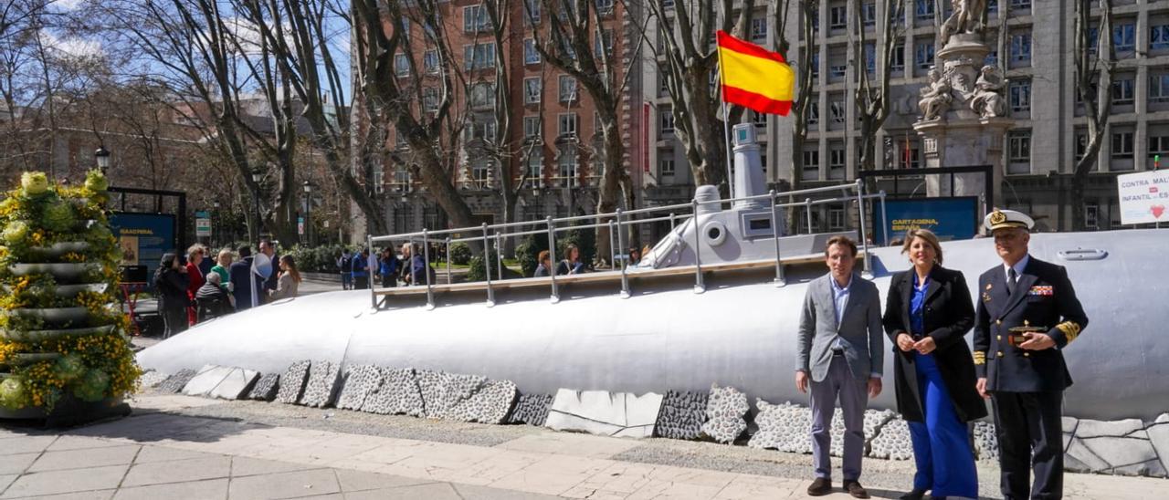 La alcaldesa, Noelia Arroyo, ha inaugurado la alcaldesa de Cartagena, Noelia Arroyo, ha inaugurado este viernes la muestra, acompañada por el alcalde de Madrid, José Luis Martínez-Almeida