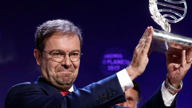 Planeta premia el rigor histórico de Javier Sierra en 'El fuego invisible'