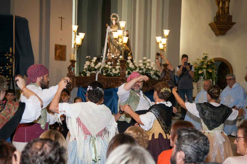 El mal tiempo obliga en Alcoy a cancelar la Romería a la Font Roja en honor a la patrona.