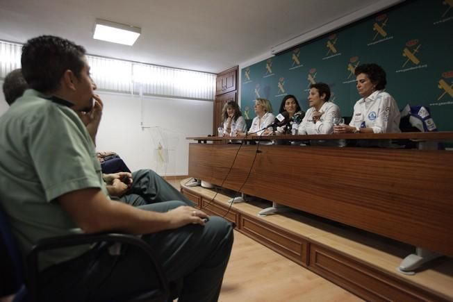 15/11/2016.SOCIEDAD.El delegado del Gobierno, Enrique Hernández Bento presenta la conferencia de las cinco mujeres con cáncer que se embarcan desde Tenerife..Cuartel de Guardia Civil, Santa Cruz