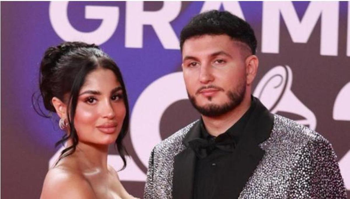 Arxiu - Lola Romero i Omar Montes durant el photocall previ a la gala de lliurament dels Latin Grammy 2023, al Palau de Congressos de Sevilla, a 16 de novembre de 2023, a Sevilla, Andalusia (Espanya)