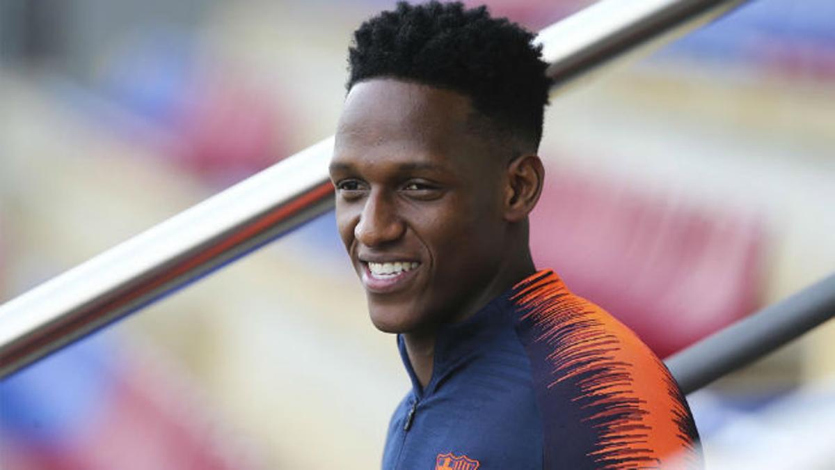 El United desembarca en Barcelona para llevarse a Yerry Mina