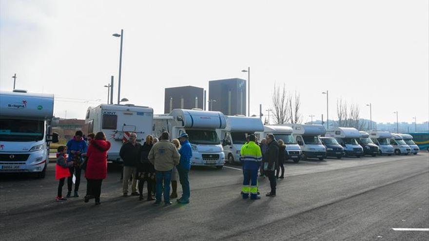 Zaragoza estrena en el Actur su nuevo párking de autocaravanas