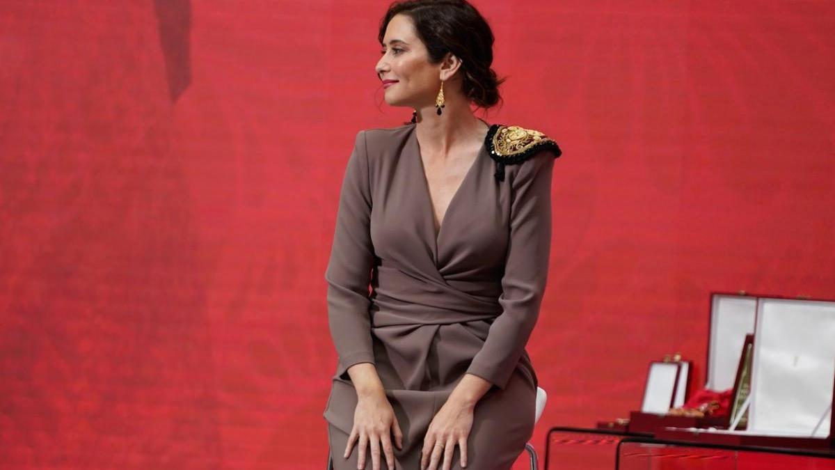 Isabel Díaz Ayuso, durante la ceremonia de imposición de Medallas de la Comunidad de Madrid en los actos del 2 de mayo.