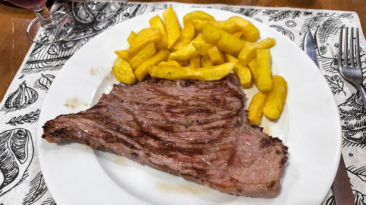 El bistec con patatas del restaurante Ca La Flor.