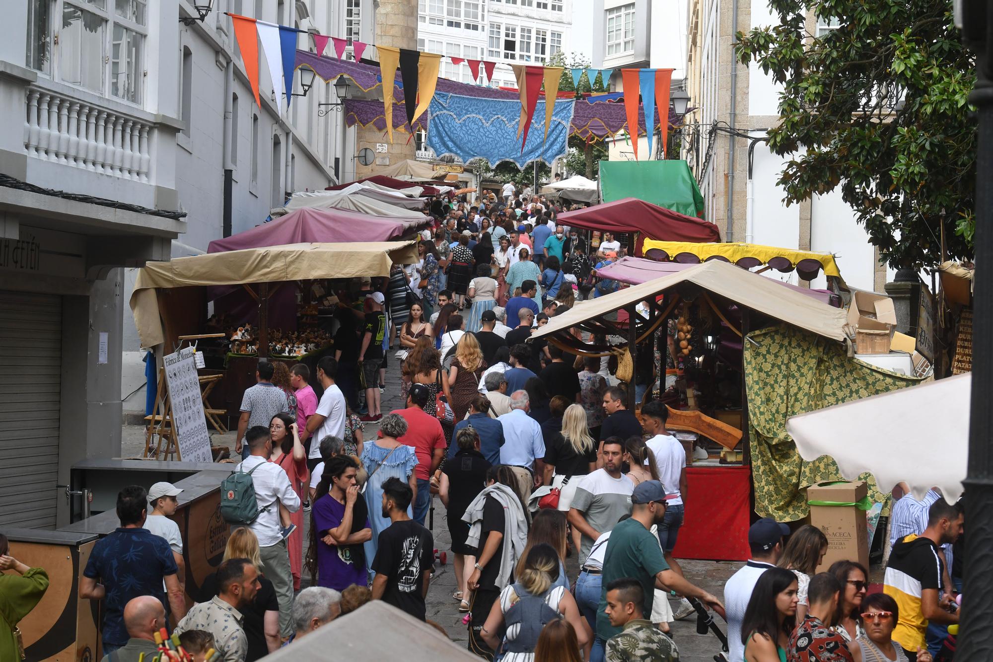 La Feria das Marabillas apura sus últimos días en la Ciudad Vieja