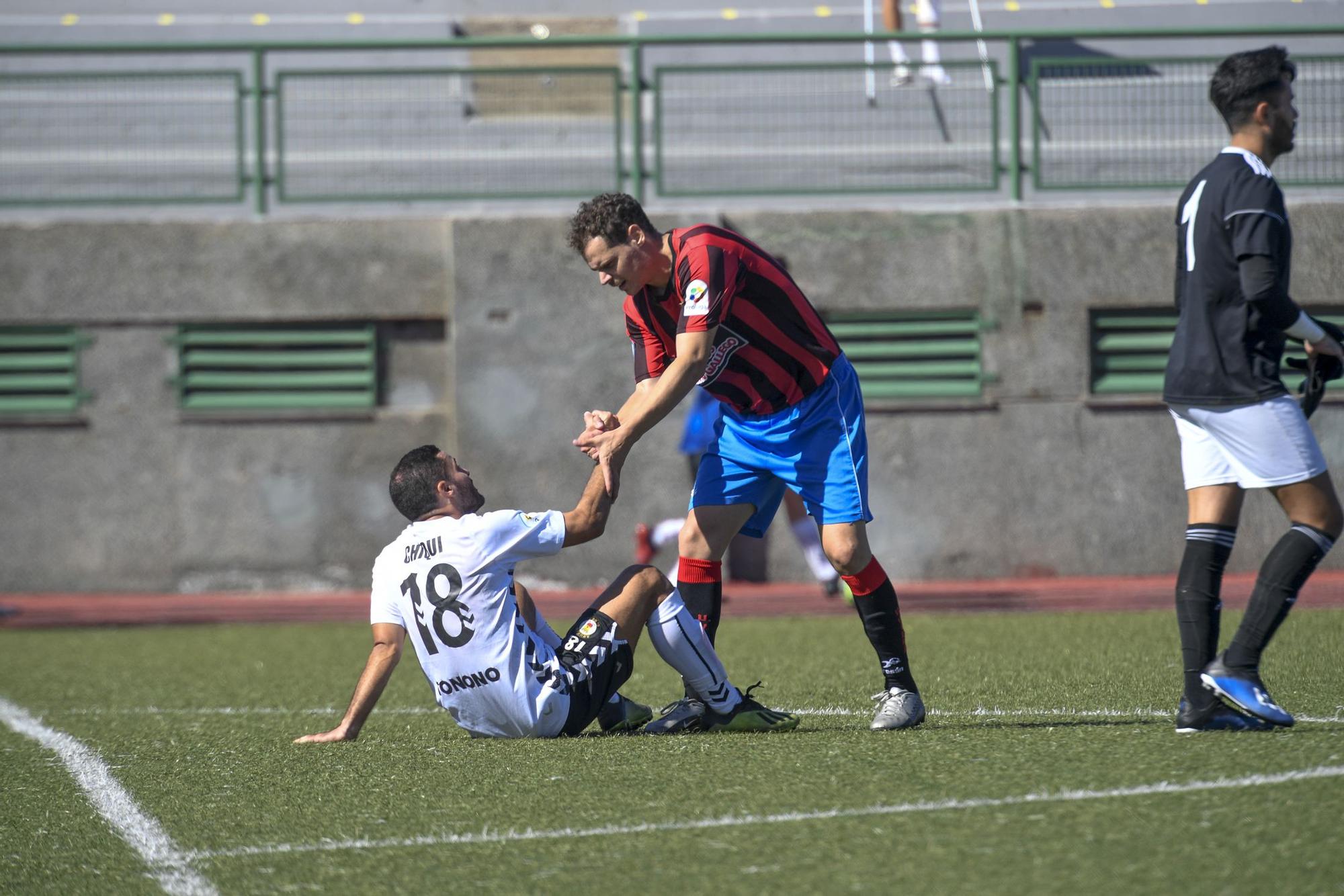 Partido entre el Arucas y el Unión Viera, de Tercera División