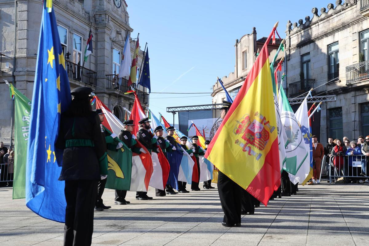 Actuaciones de rondallas y entrega de distinciones a rondalleiros mayores