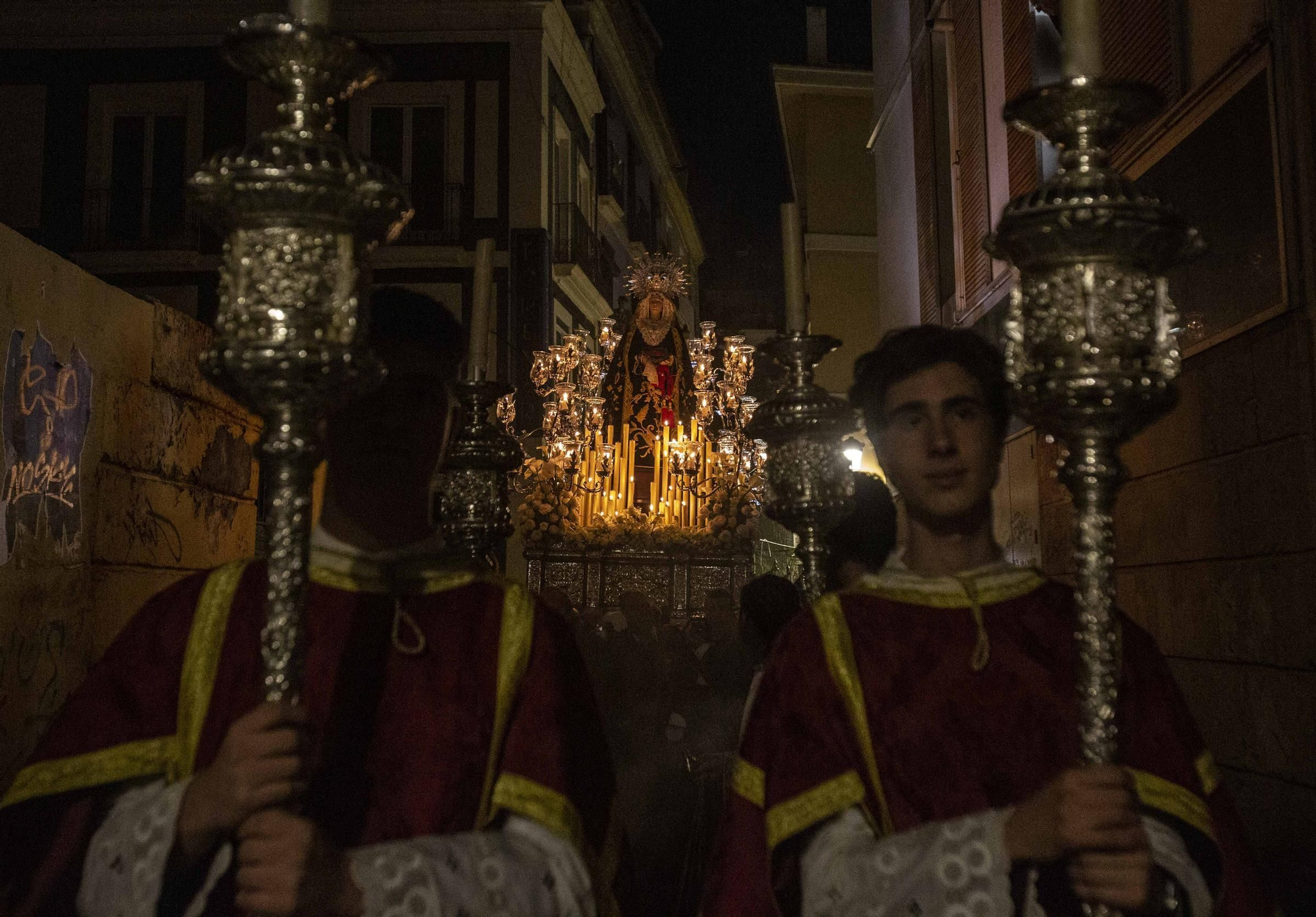 Procesión nocturna del Divino Amor "La Marinera" por las calles del barrio de Alicante