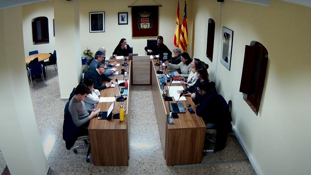 Una imagen de archivo de un pleno en Alfara del Patriarca.