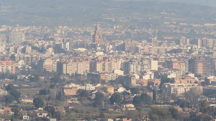 Contaminación atmosférica sobre la ciudad de Murcia.