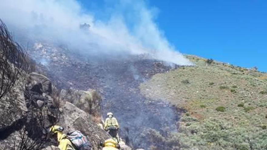 Tercer incendio en el norte de Cáceres el fin de semana, en Valverde de la Vera