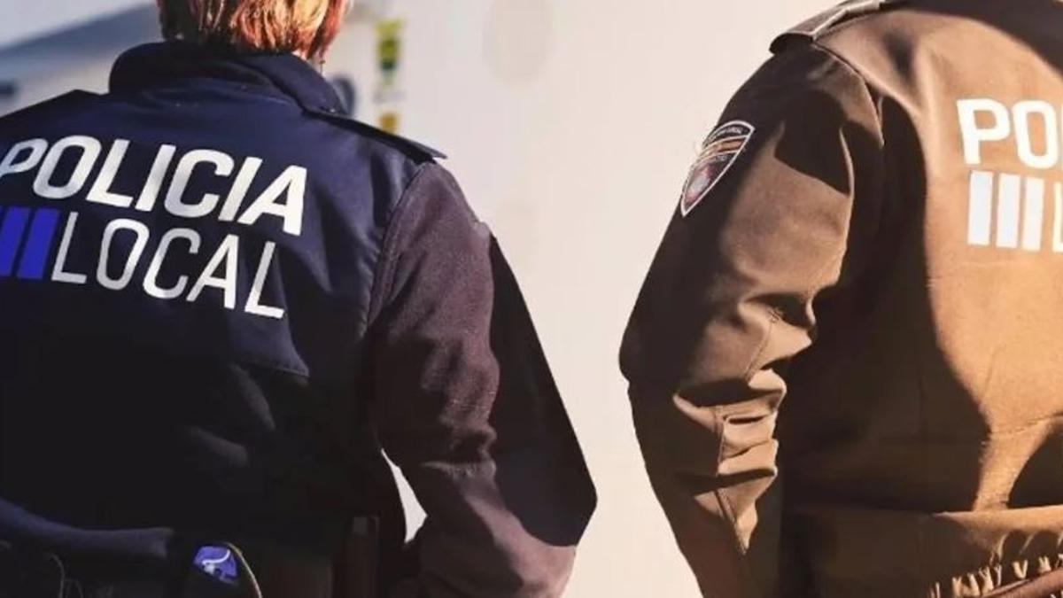 Dos agentes locales.