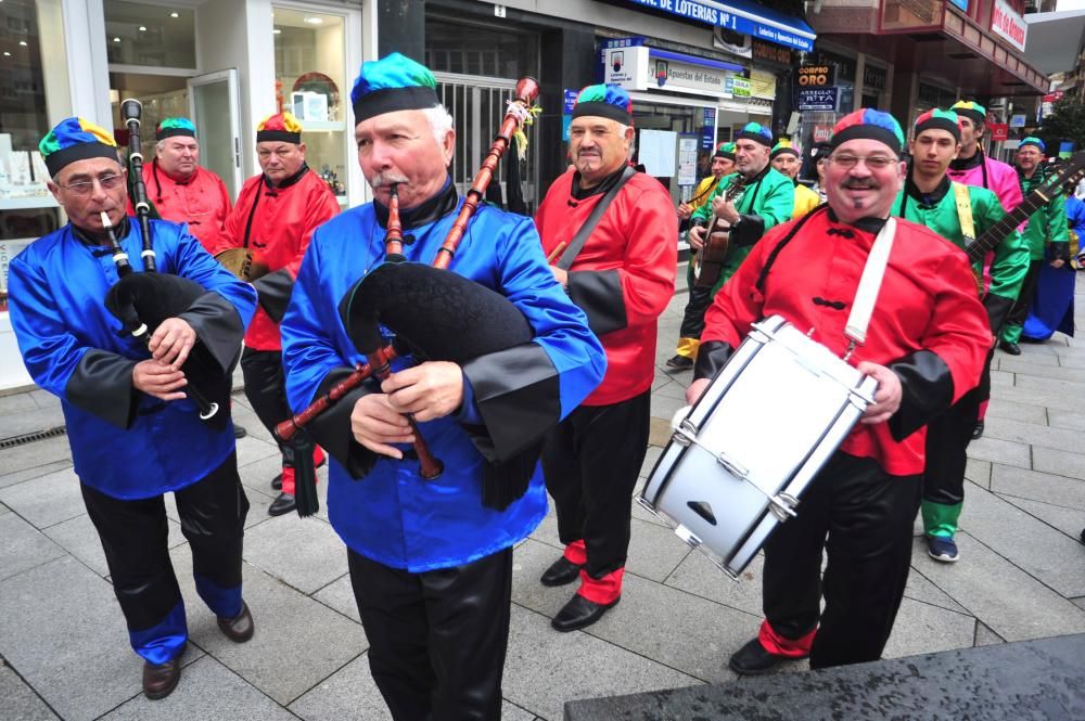 Entroido en Arousa 2016 | La fiesta carnavalera se sobrepone a la lluvia en Vilagarcía