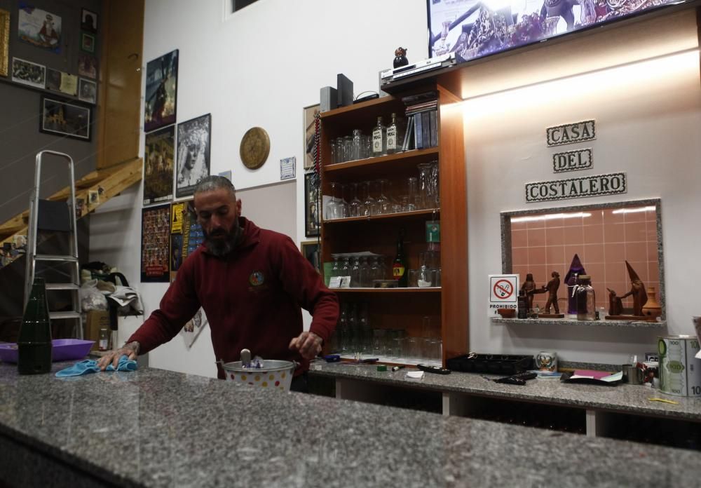 Paso de la Hermandad de los Estudiantes suspendido por la lluvia