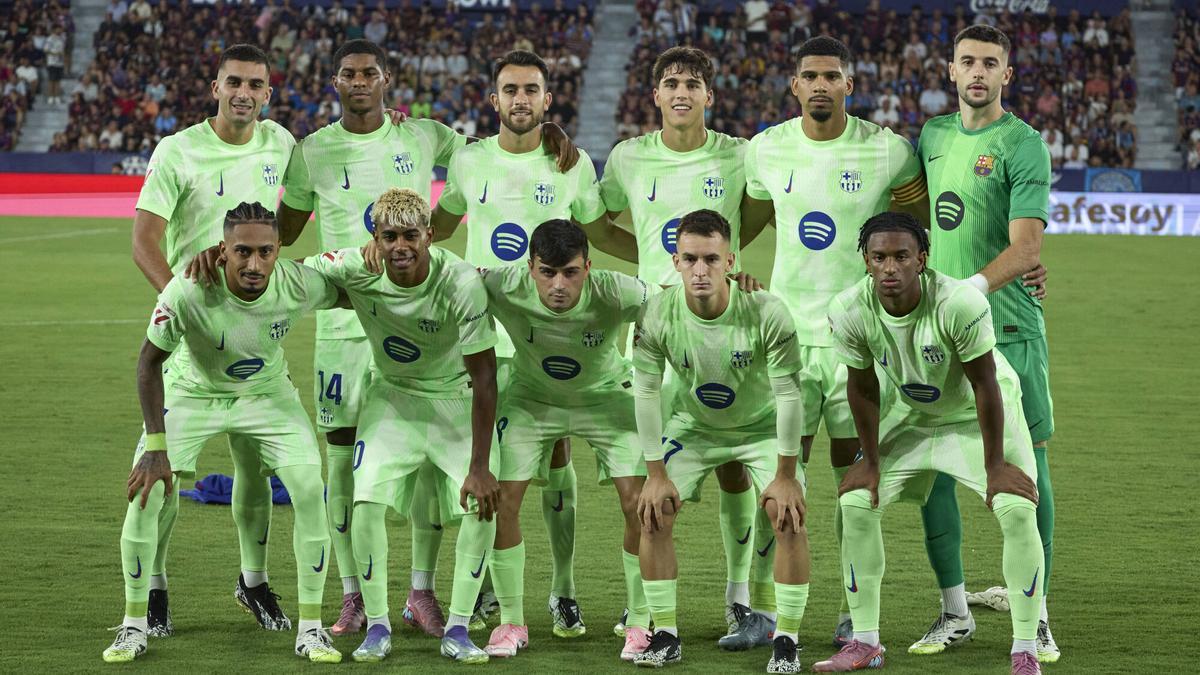 Once titular del Barça ante el Levante.