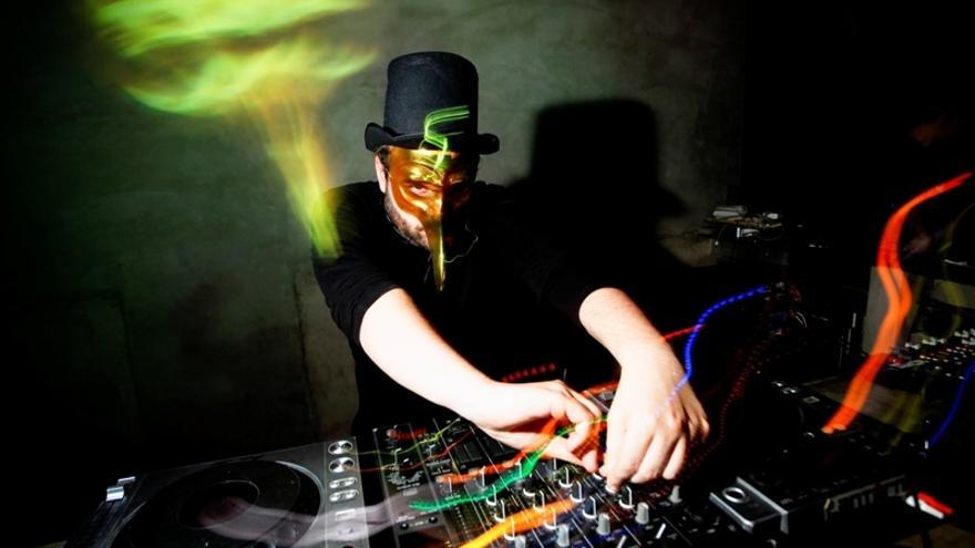 Claptone se suma al cartel del Costa Feira 2024