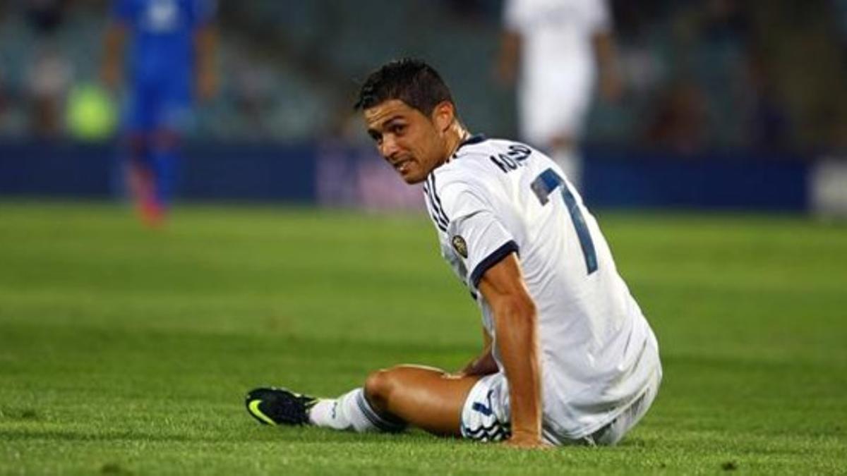 Cristiano Ronaldo se lamenta tras una ocasión errada por el Madrid.