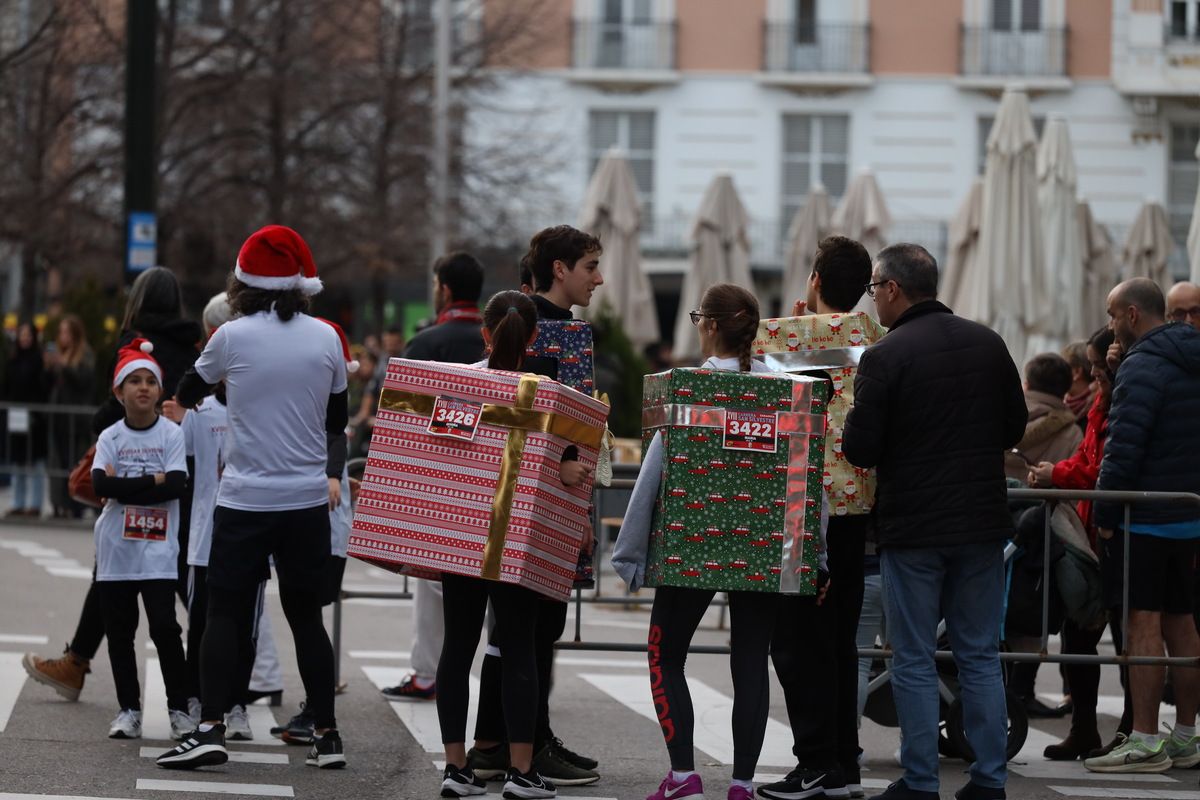 EN IMÁGENES | Zaragoza celebra su decimoctava edición de la San Silvestre