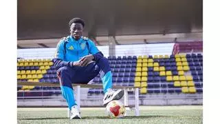 Ebrima Tunkara recuerda el primer día que probó con el Barça: "No me salió muy bien"