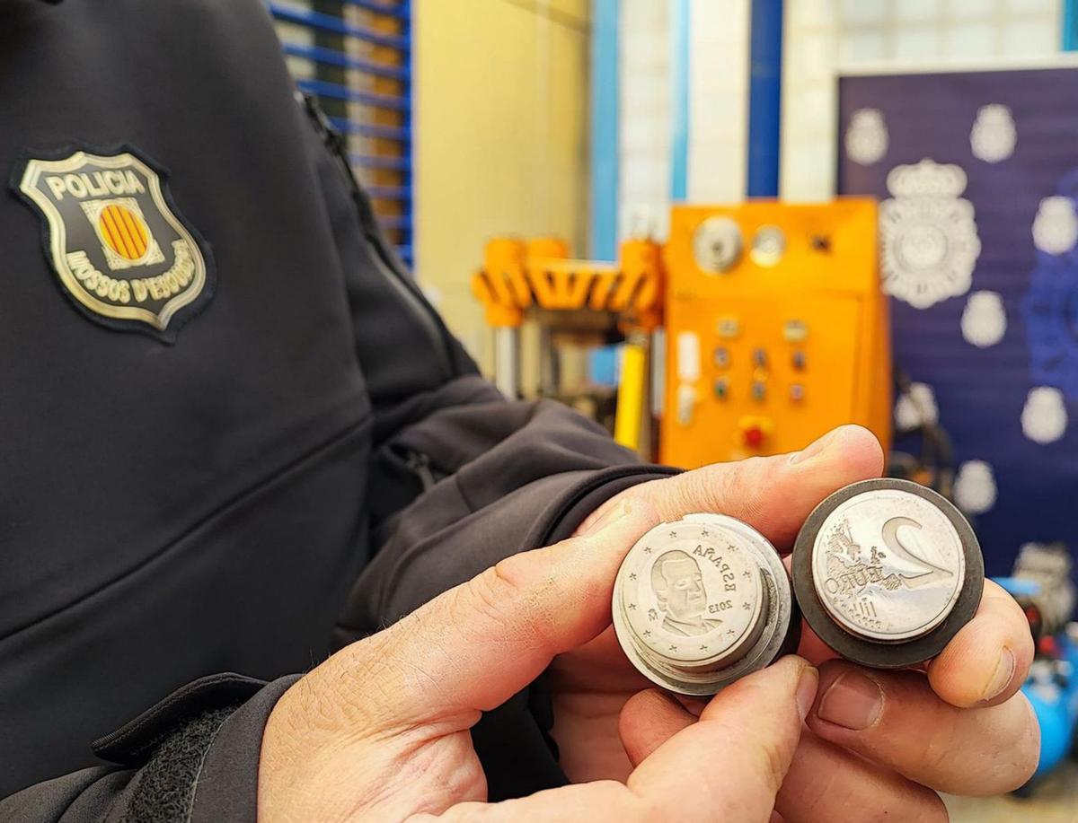 Els falsificadors troben un filó en les monedes de 2 euros