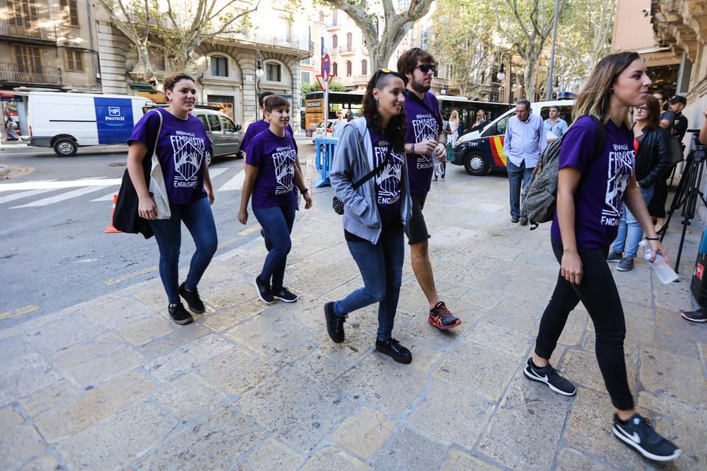 Juicio a feministas por irrumpir en una iglesia de Palma