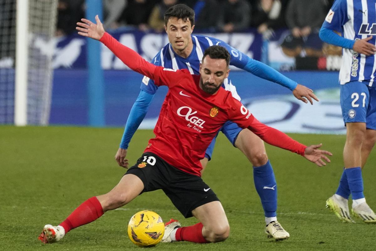 1-1. El Mallorca rescata un punto en Vitoria