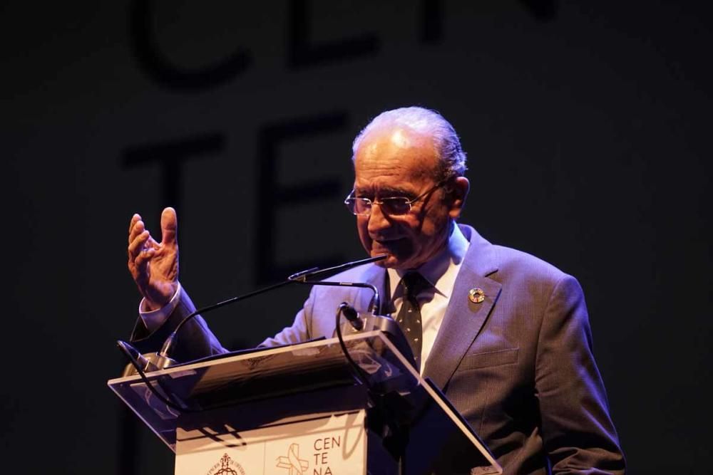 La Agrupación de Cofradías de Málaga presenta su centenario a los cofrades andaluces