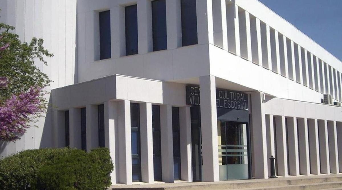 Casa de Cultura Pilar Herranz en El Escorial.
