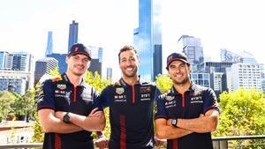 Verstappen, Ricciardo y Pérez, en Melbourne