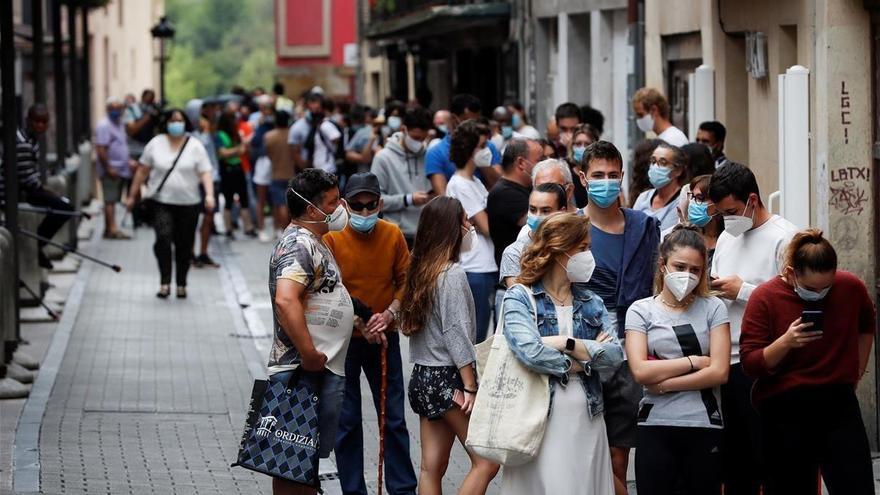 Euskadi prohíbe votar en las elecciones a unas 200 personas con coronavirus