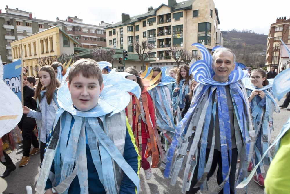 Desfile de Carnaval del colegio El Parque de Blimea.