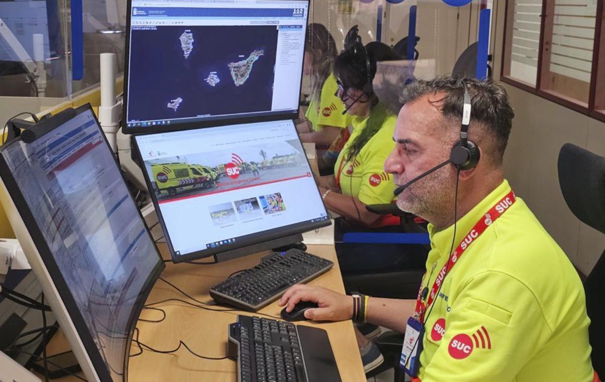Pablo Arrocha, enfermero coordinador del SUC en la sala del 1-1-2. | E. D.