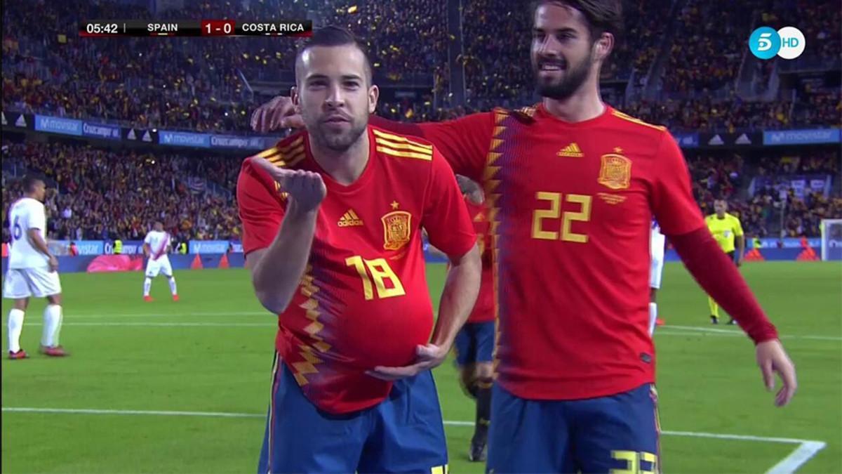 Jordi Alba celebró el gol con una dedicatoria a su pareja y próximo bebé