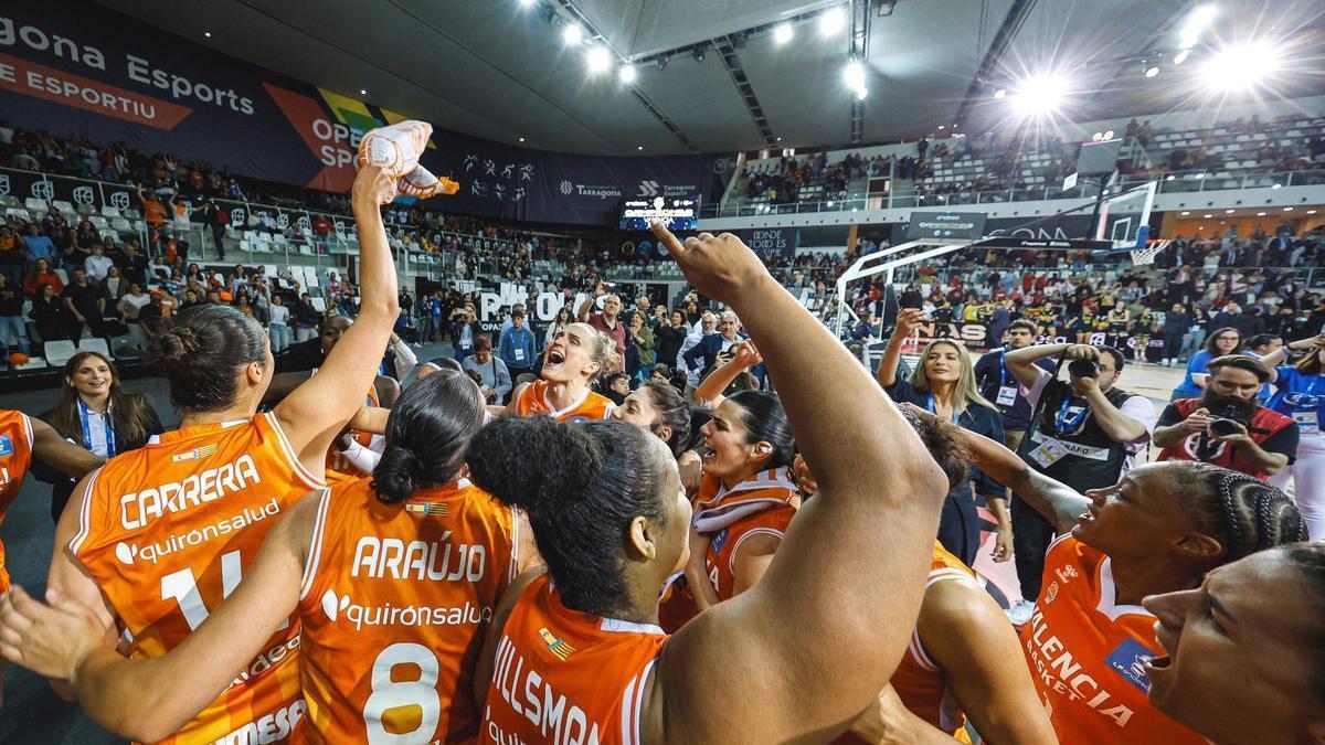 Las jugadoras celebrarán el título de la Copa de la Reina junto a su afición en el Roig Arena.